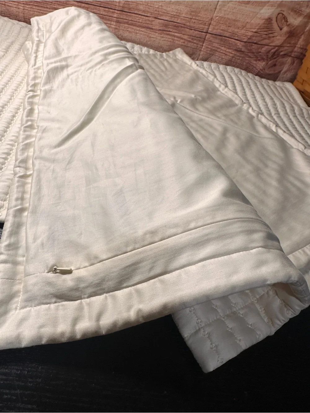 Macys Madison Park Collection white channel-stitched quilted pillow shams 20x28